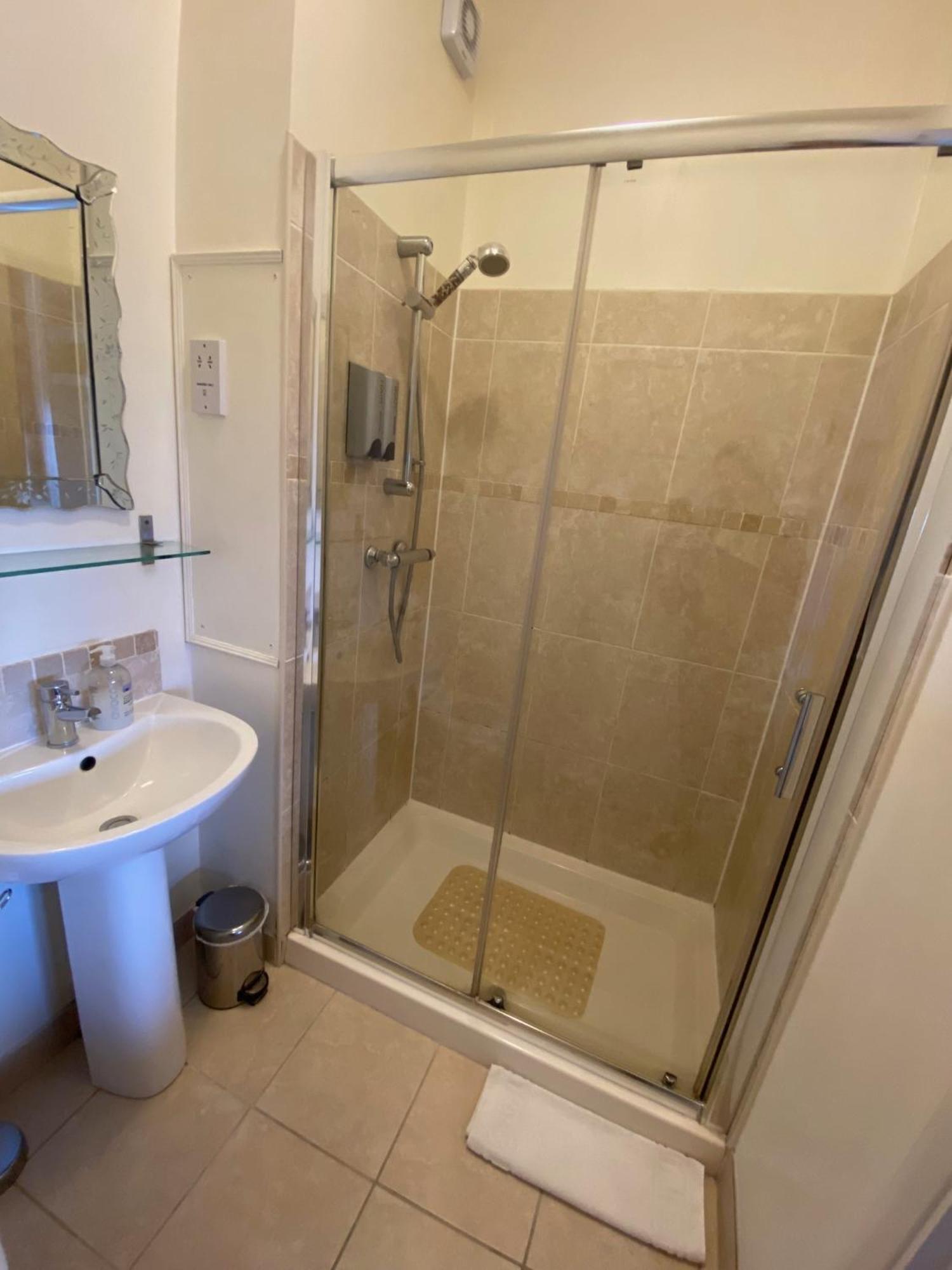 Pebbles Guest House Southend-on-Sea Quarto foto