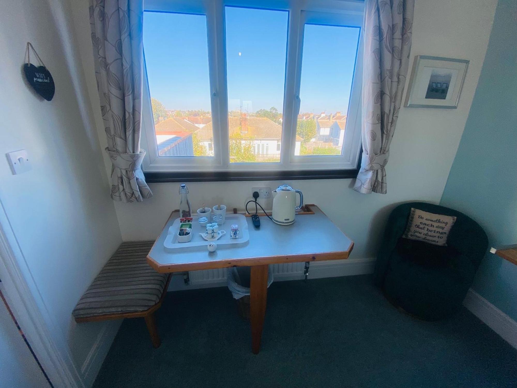 Pebbles Guest House Southend-on-Sea Quarto foto