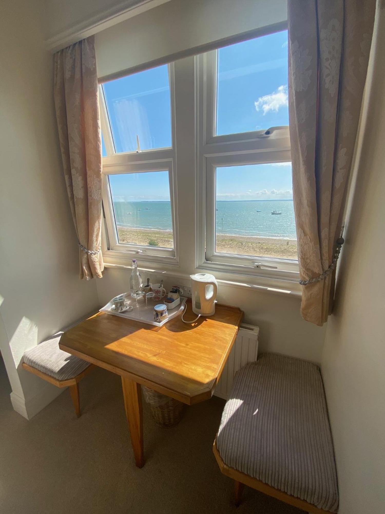 Pebbles Guest House Southend-on-Sea Quarto foto