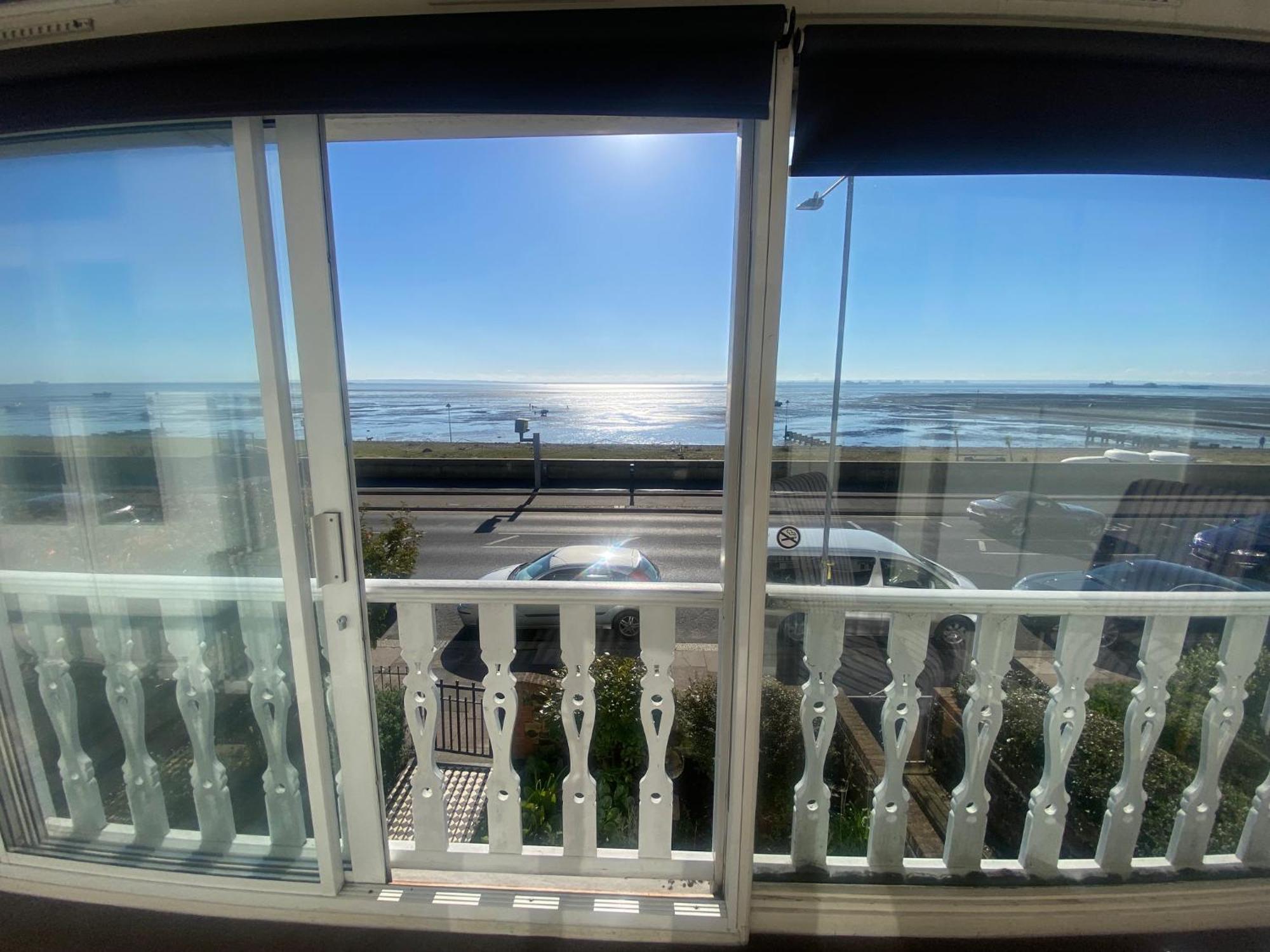 Pebbles Guest House Southend-on-Sea Exterior foto